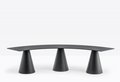 Скамейка полукруглая пластиковая PEDRALI Ikon Bench стеклопластик, компакт-ламинат HPL Фото 4