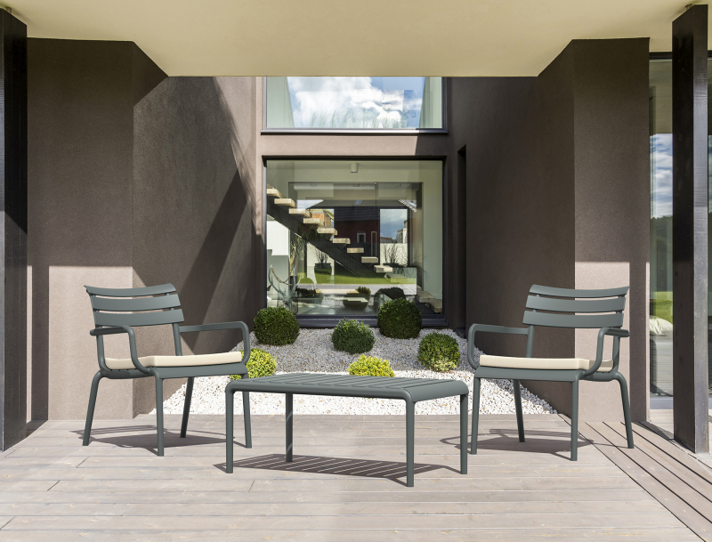 Столик пластиковый журнальный Paris Lounge Table