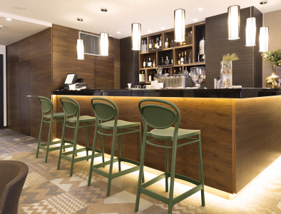 Стул пластиковый полубарный Siesta Contract Marcel Bar 65 стеклопластик оливковый Фото 10