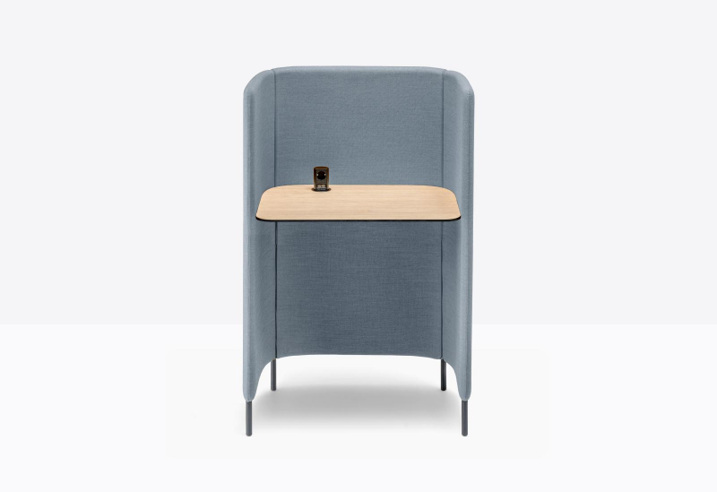 Стол с перегородкой Buddy Hub Desk
