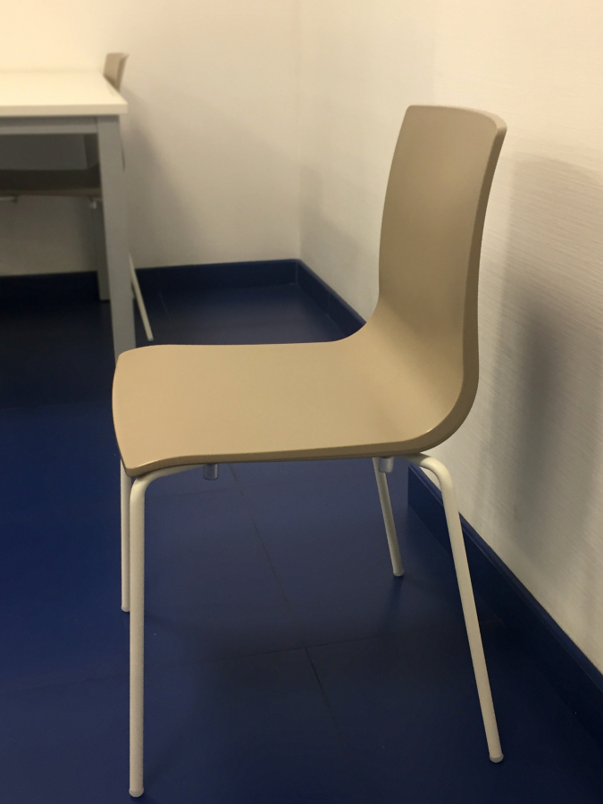 Стул пластиковый Alice