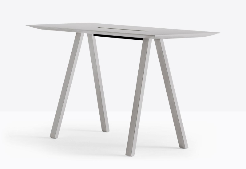 Стол барный с каналом для протяжки проводов Arki-Table CC Compact