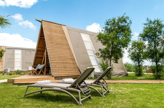 Nabi Resort & Glamping, Кастель-Вольтурно, Италия