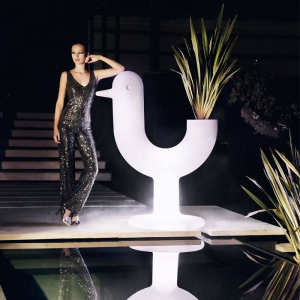 Кашпо пластиковое Vondom Peacock Basic полиэтилен белый Фото 7