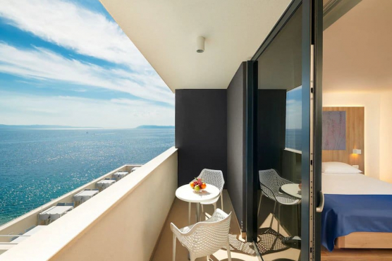 Medora Hotel, Греция