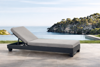 Шезлонг-лежак металлический с матрасом-thumbs-Фото1