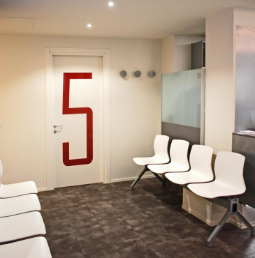 Healthcare Installations, Италия