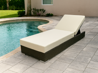 Шезлонг-лежак плетеный с матрасом-thumbs-Фото1