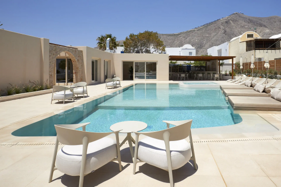 Apricus Suites Perussa, Санторини, Греция