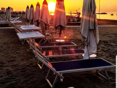 Пляж Oasis de la Playa, Каттолика, Италия