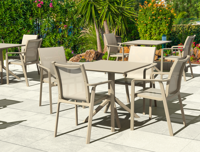 Стол пластиковый Sky Table 80, бежевый, 800х800х740 мм