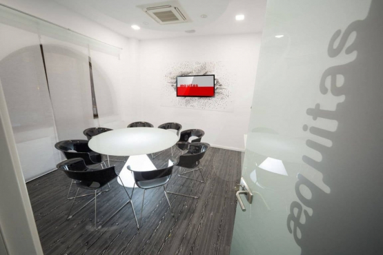 Дизайн Студия, Италия