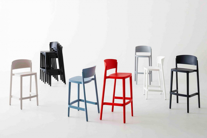 Стул пластиковый барный Abuela Stool 77
