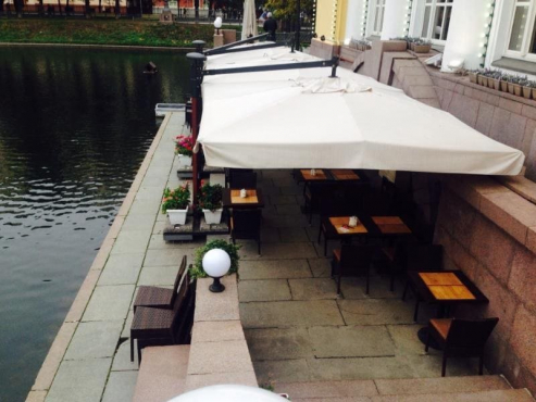 Ресторан на Б.Патриаршем переулке, Москва