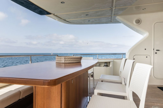 Частная яхта Leopolda