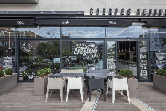 Milk Bar Cserpes Tejivo, Будапешт