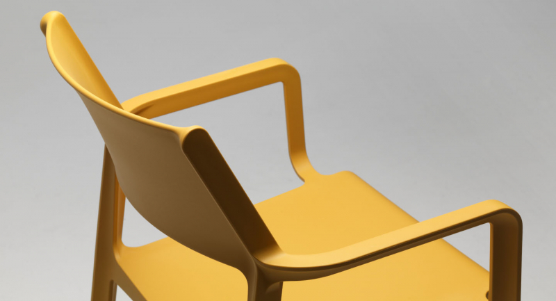 Кресло пластиковое Trill Armchair, горчичный