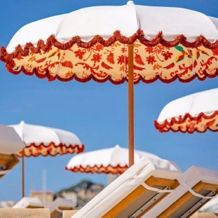 С декоративными воланами