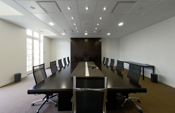 Sherman & Sterling, Франция