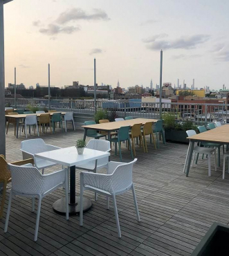 Бар LLoHi, Бруклин, г. Нью-Йорк, США