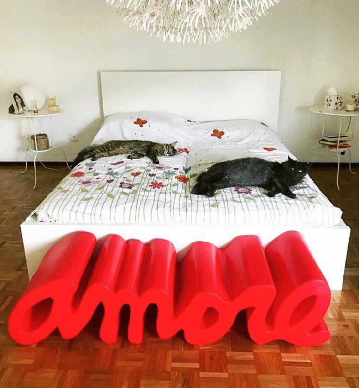 Скамья пластиковая дизайнерская Amore Standard