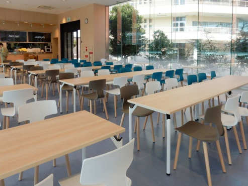 Sangyo University, Осака, Япония