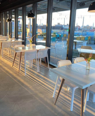 Бар LLoHi, Бруклин, г. Нью-Йорк, США