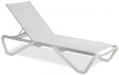 Шезлонг-лежак металлический PAPATYA Wave алюминий, стеклопластик, батилин белый Фото 1