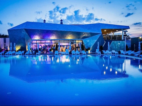 Загородный клуб 