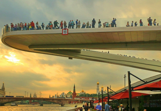 Парящий мост, Москва