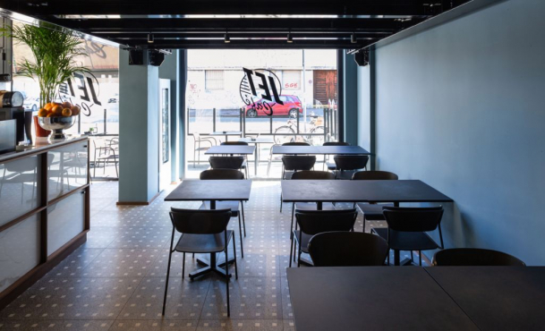 Jet Cafe, Милан, Италия