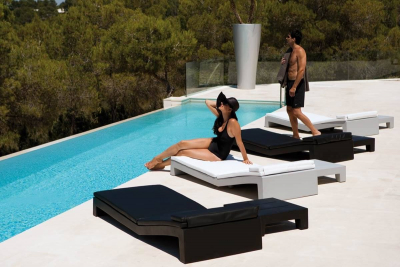 Лежак пластиковый Vondom Jut Basic полиэтилен Фото 6