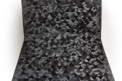 Стул пластиковый с обивкой Qeeboo B.B. Triangular Black поликарбонат, жаккард черный Фото 3