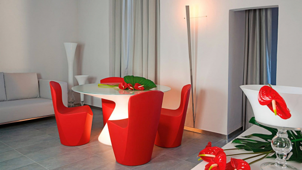 Стул пластиковый Zoe Standard