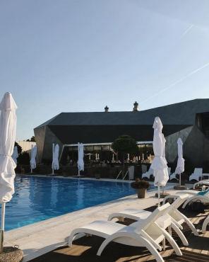 Загородный клуб 