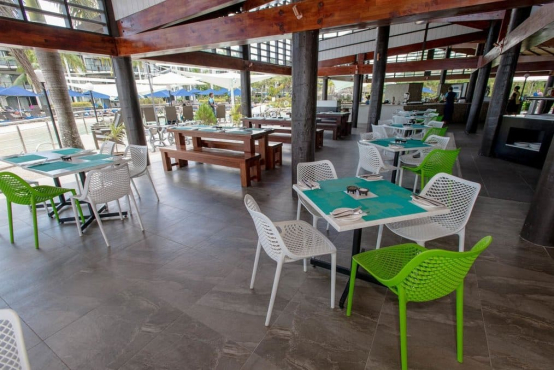 Ресторан Blu Brasserie в отеле Radisson Blu Resort Fiji Denarau Island, о. Денарау