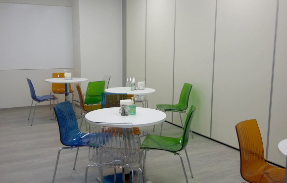 Обеденная зона на предприятии