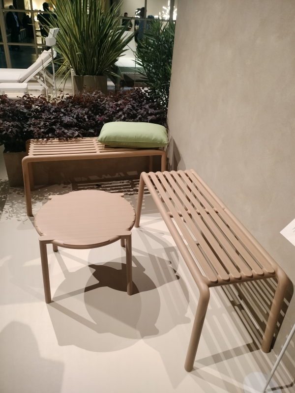 Скамья пластиковая Doga Bench