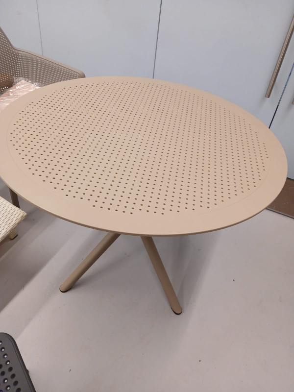 Стол пластиковый Sky Table Ø105, бежевый, Ø1050х740 мм