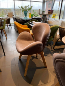Кресло с обивкой Beon Swan Wood Legs (Arne Jacobsen) A062 дерево, кашемир натуральный, серо-коричневый Фото 2
