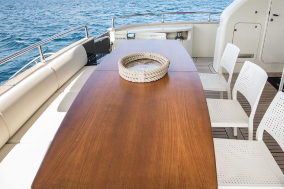 Частная яхта Leopolda