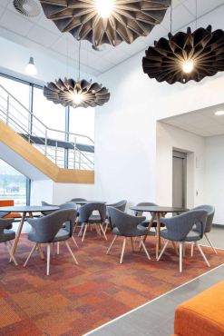 Logistic Company, Аэропорт Восточный Мидленд, Великобритания