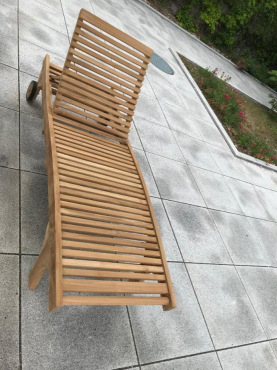 Зона бассейна при отеле. Крым