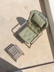 Лаунж-кресло пластиковое с подушкой Folio