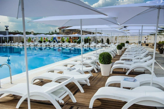 Загородный клуб 