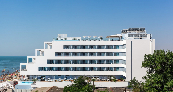 Moncastro Beach Hotel, Затока