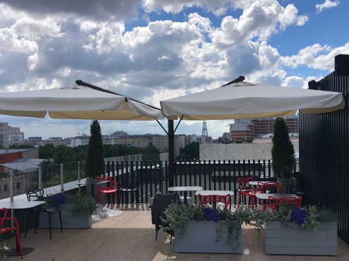 Зона отдыха на крыше бизнес-центра, Москва