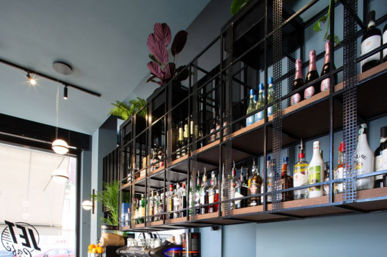 Jet Cafe, Милан, Италия