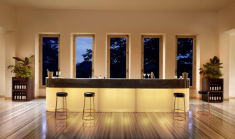 Стойка пластиковая барная светящаяся Cordiale Corner Art Deco Lighting