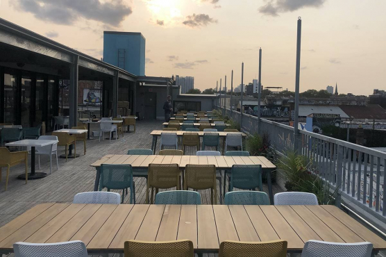 Бар LLoHi, Бруклин, г. Нью-Йорк, США